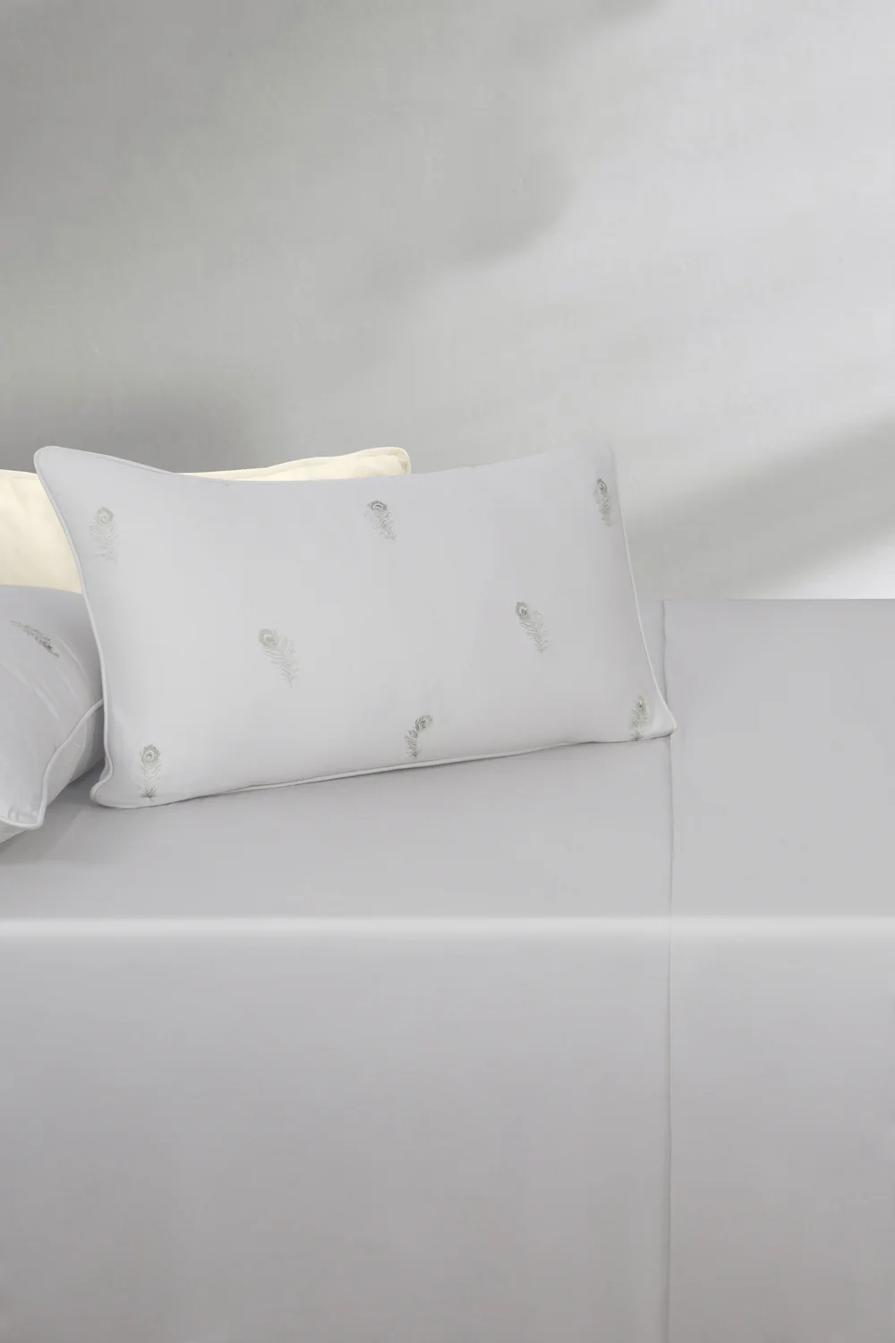 Dove T-400 Embroidered Bed Sheet Set - Image 4
