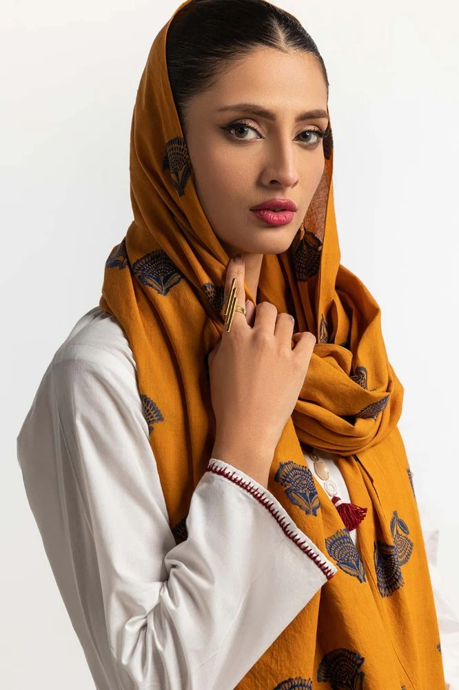 Dyed Jacquard Dupatta - Image 5