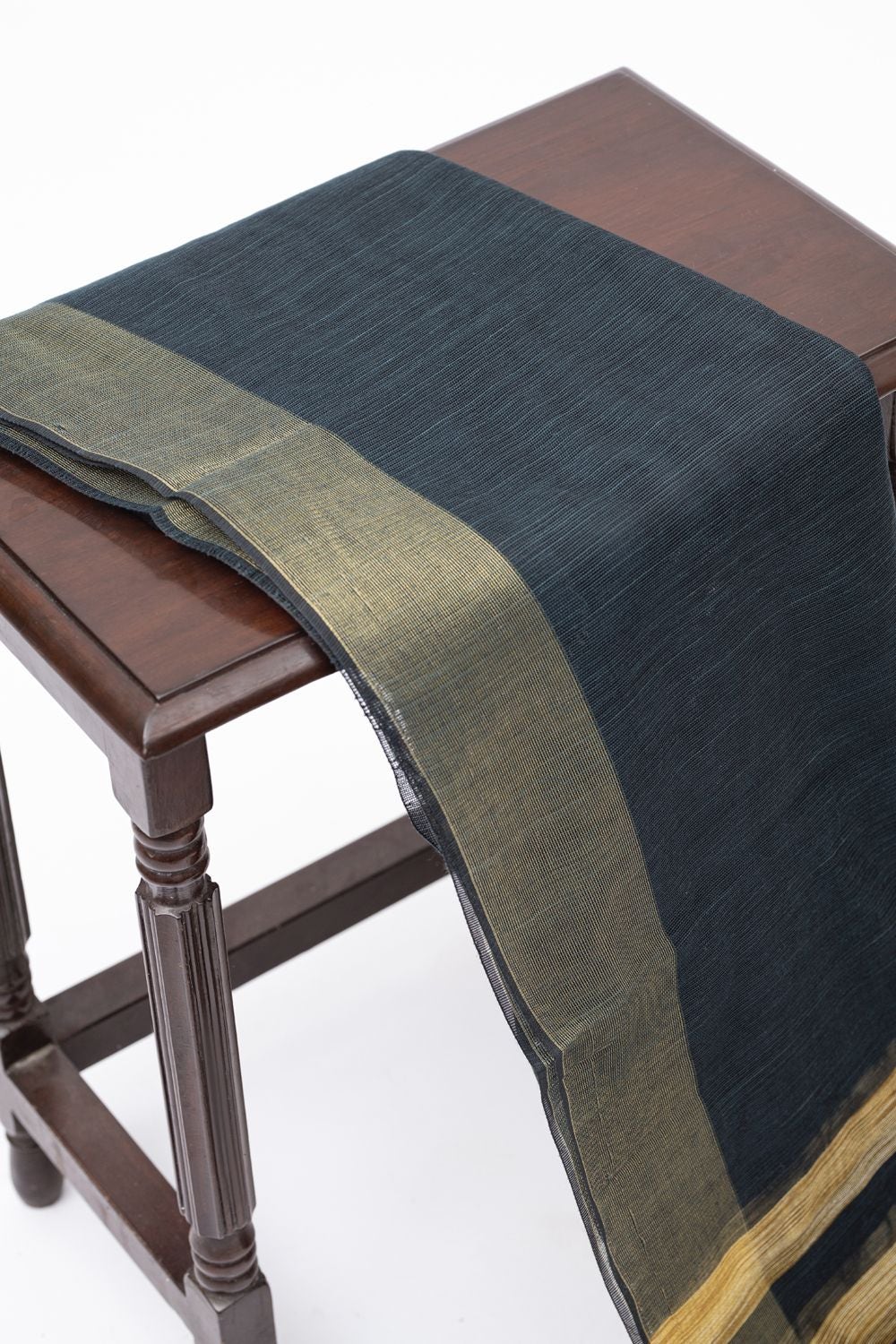 Dyed Jacquard Dupatta - Image 2
