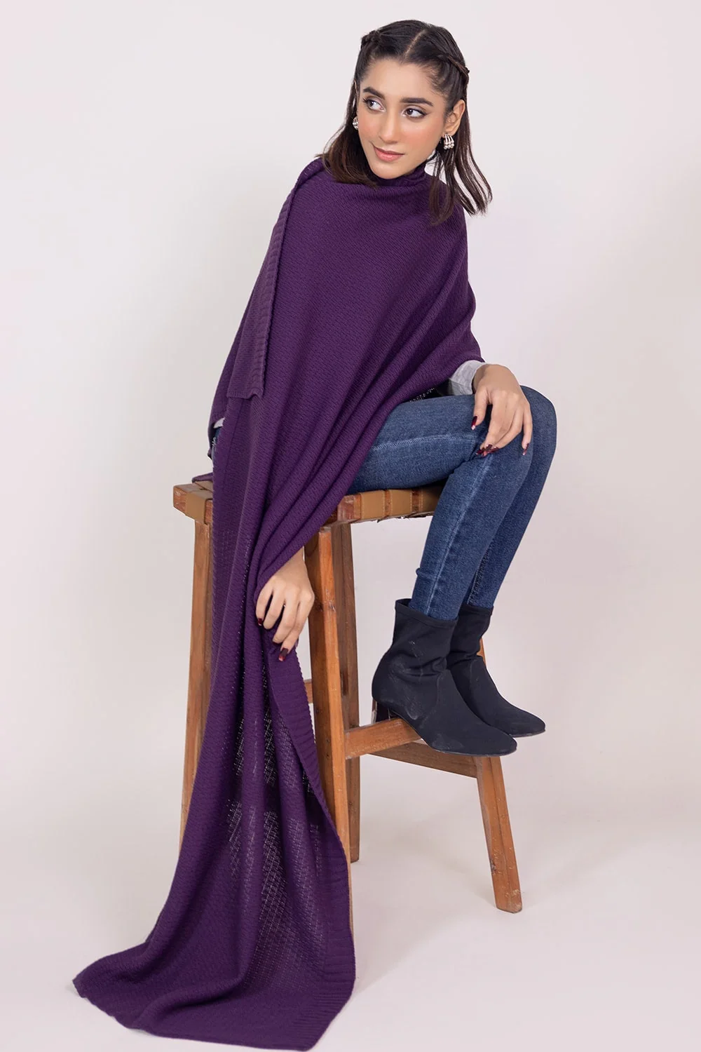 Dyed Knitted Shawl - Image 6