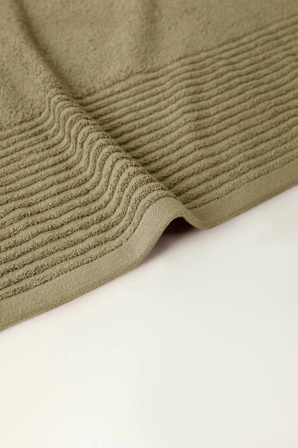 Elm Combed Towel Plain - Image 5