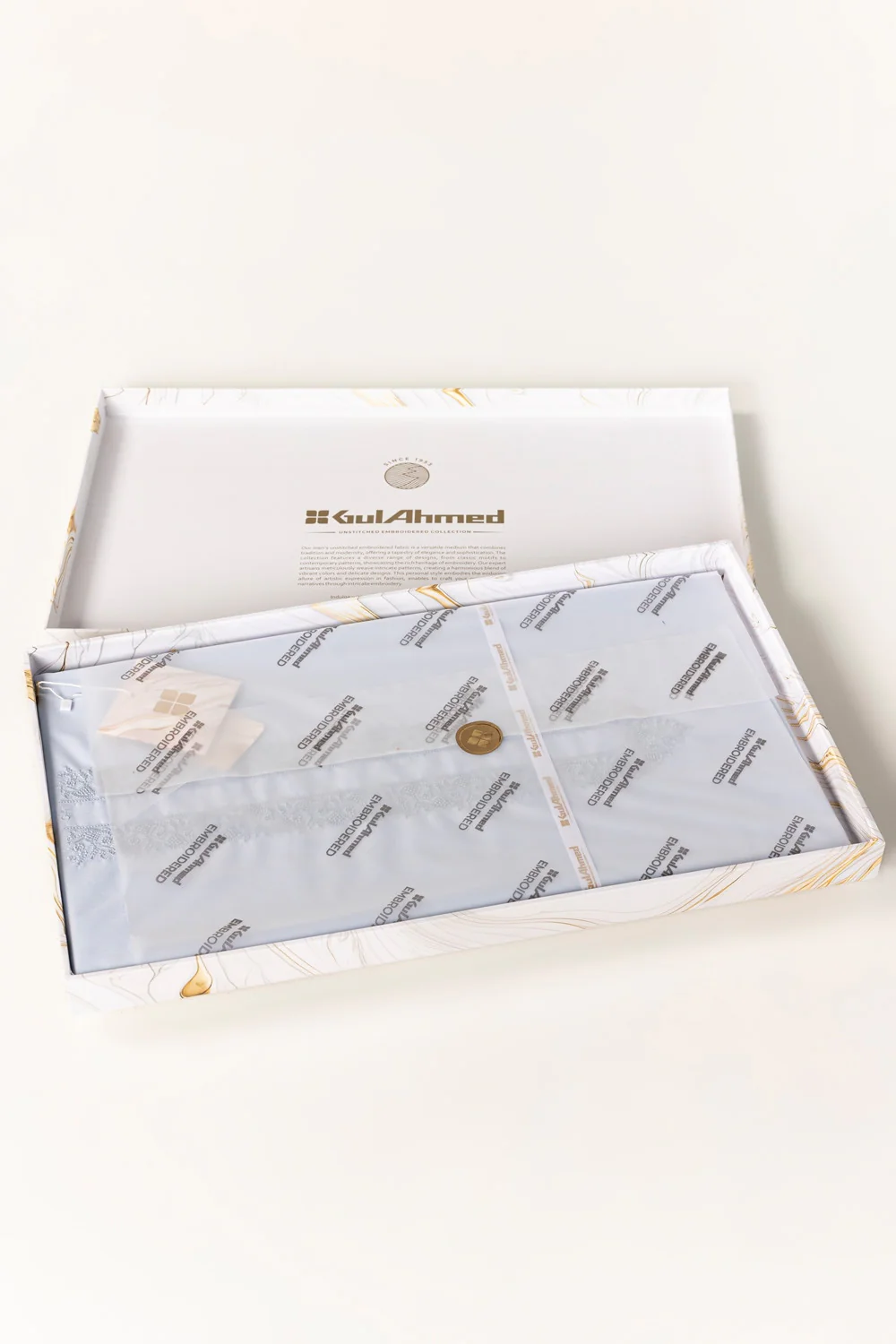 Embroidered Collection FD C001 Unstitched Fabric Cotton with Gift Box - Image 4