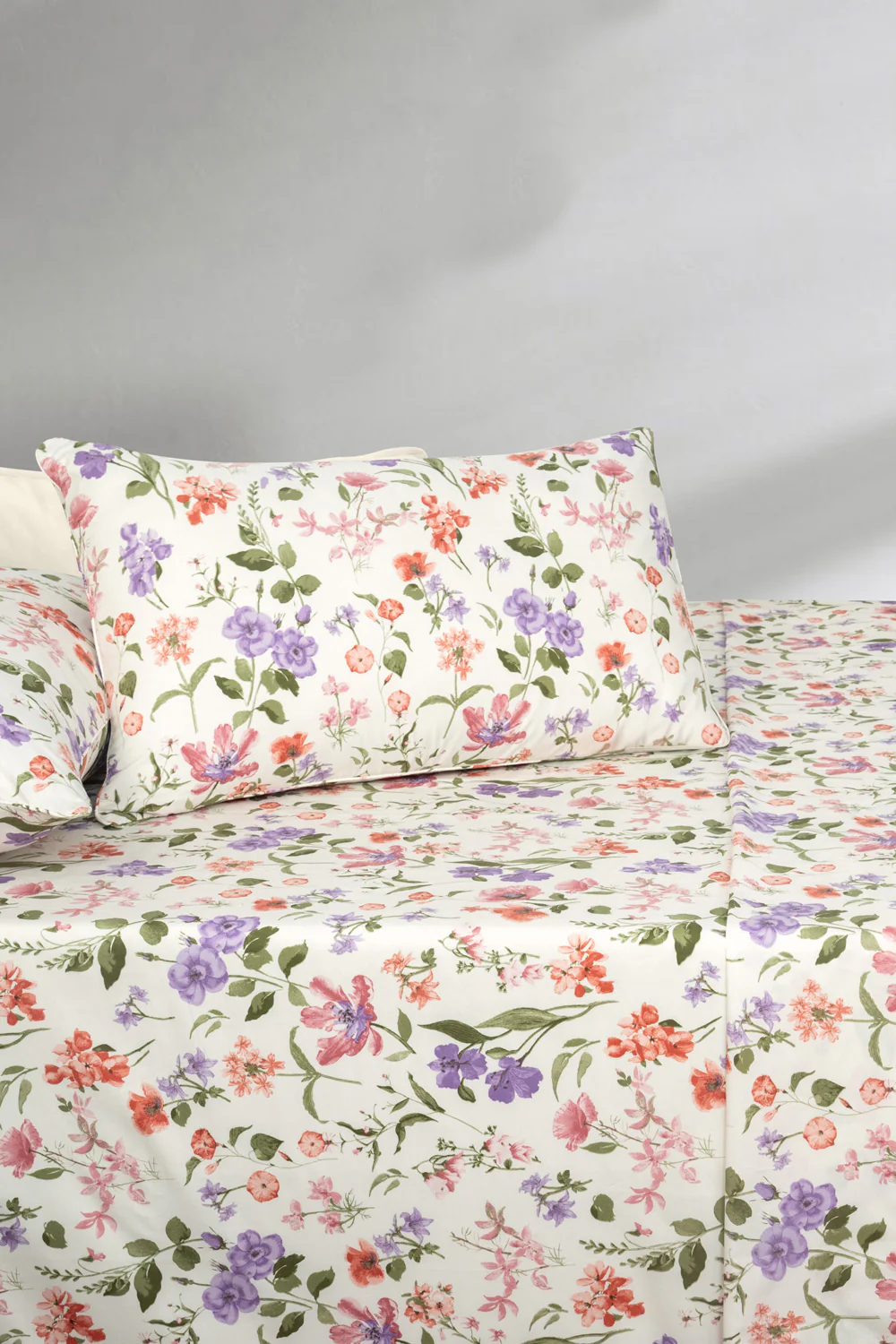 Fleur Essence Everyday Classic Bed Sheet Set - Image 2