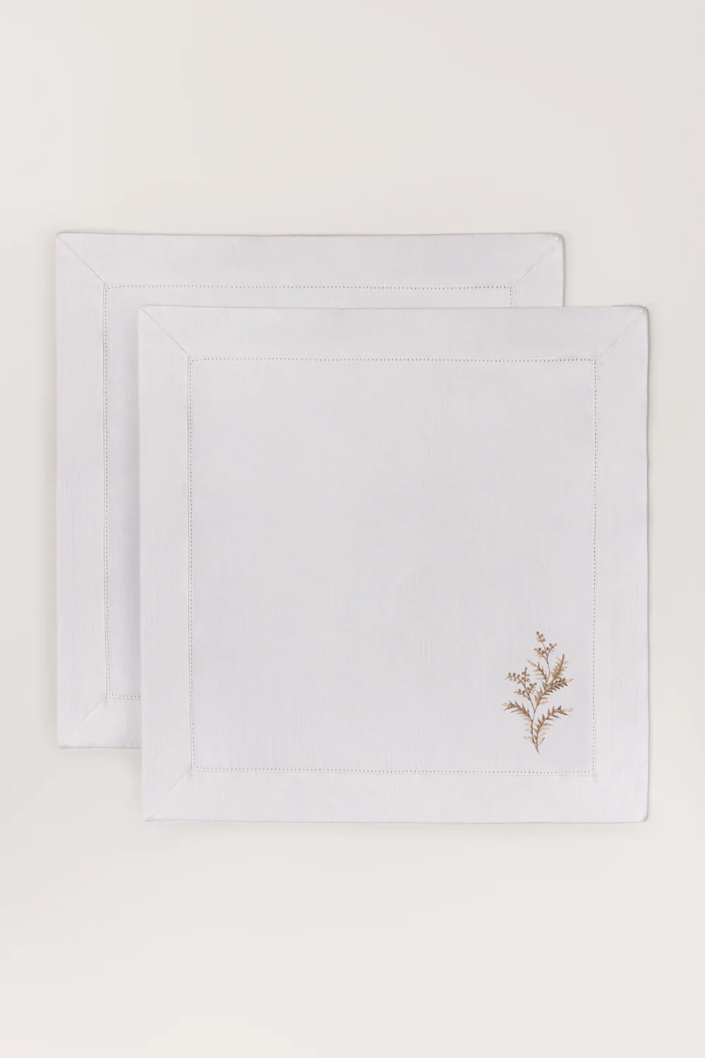 Flora 2 Pcs Embroidered Napkin Set - Image 2
