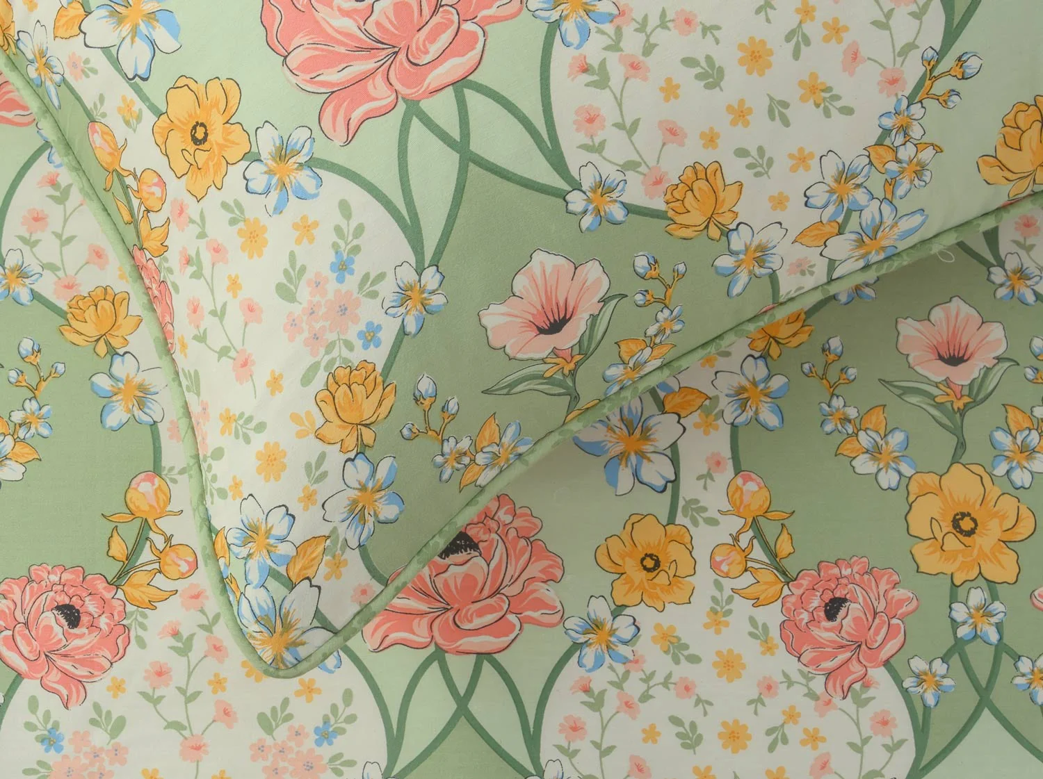 Flora Vogue T-200 Quilt Cover Set - Image 3
