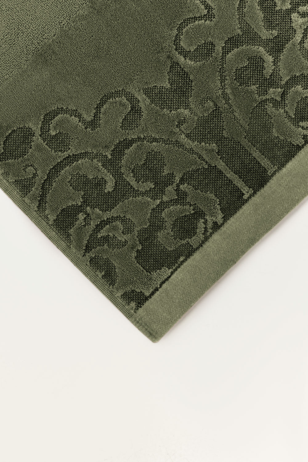 Foliage Jacquard Dyed Towel - Image 4
