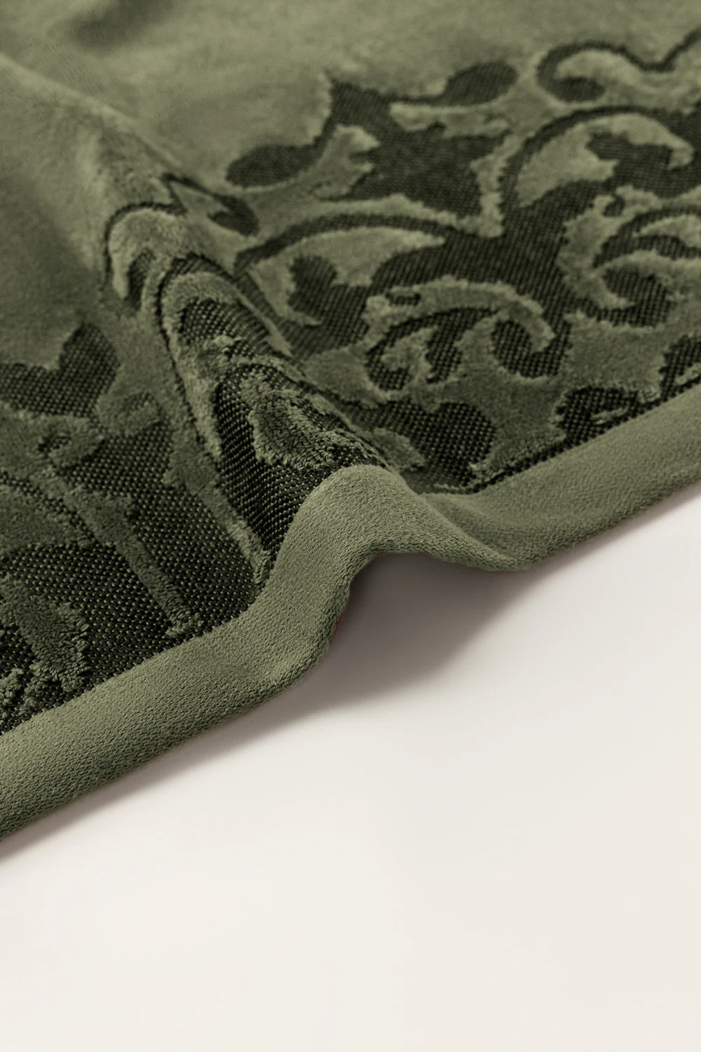 Foliage Jacquard Dyed Towel - Image 5