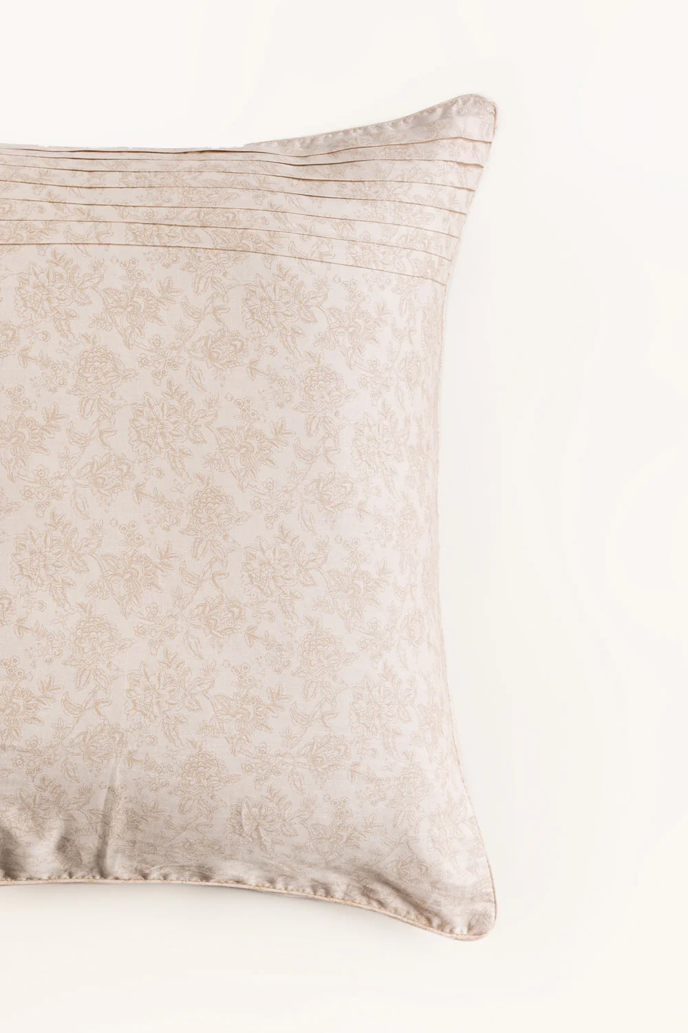 Gardenia Bloom T-200 Euro Sham Cushion Cover - Image 2
