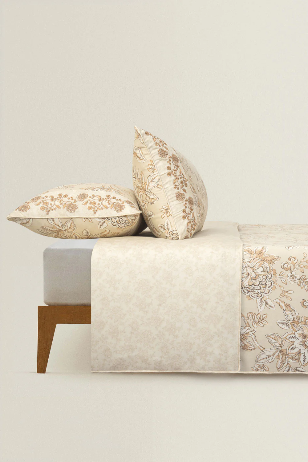 Gardenia Bloom T-200 Quilt Cover Set - Image 2