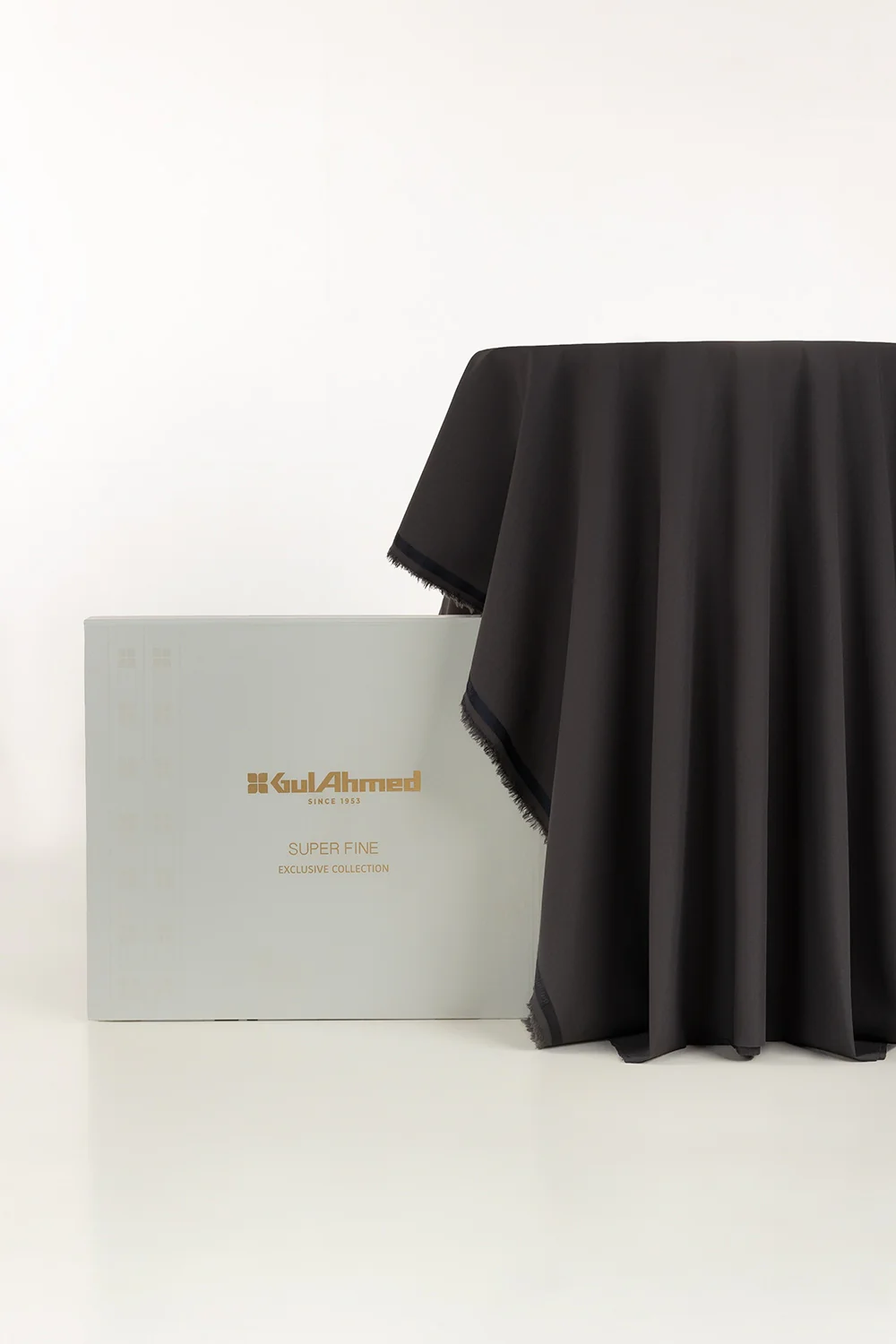 Gini Gold Unstitched Fabric Blended with Gift Box - Image 17