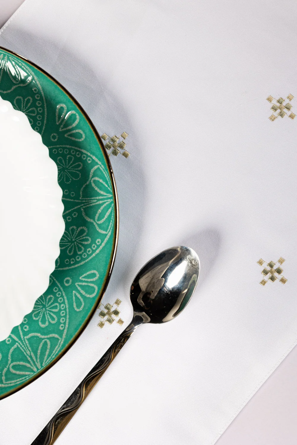 Green Cross Stitch Embroidered Placemat Pair - Image 3