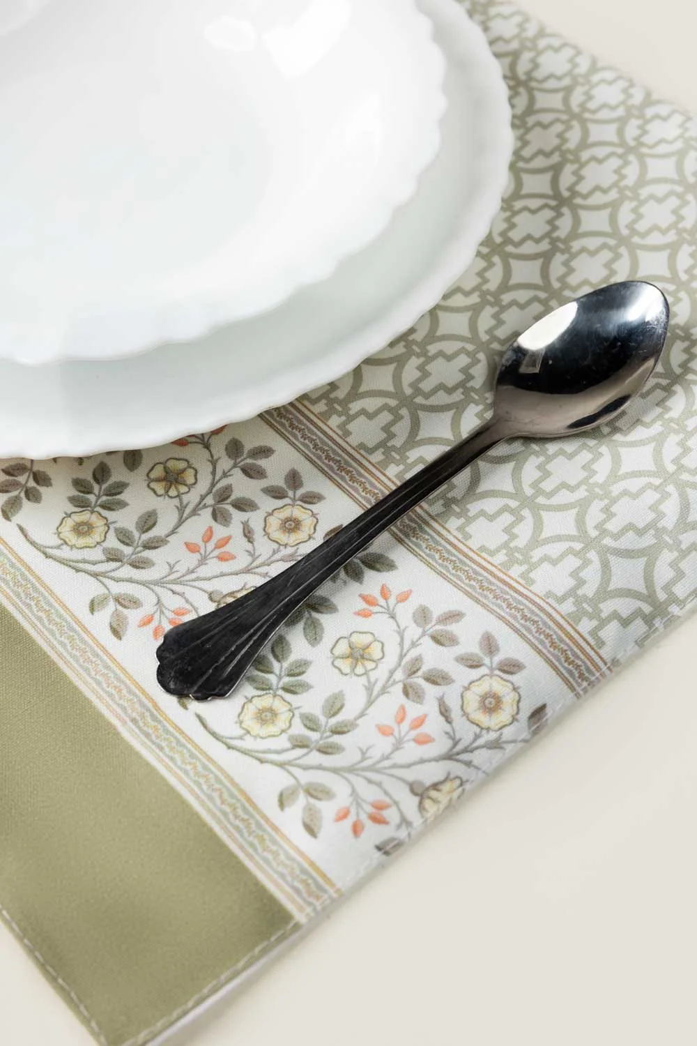 Green Flora 4pcs Digital Placemat - Image 4