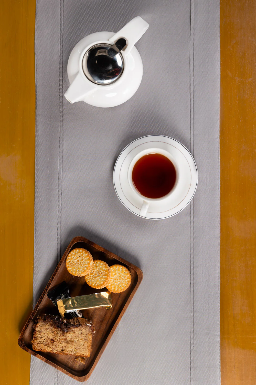 Grey Cube Dobby Table Runner - Image 4