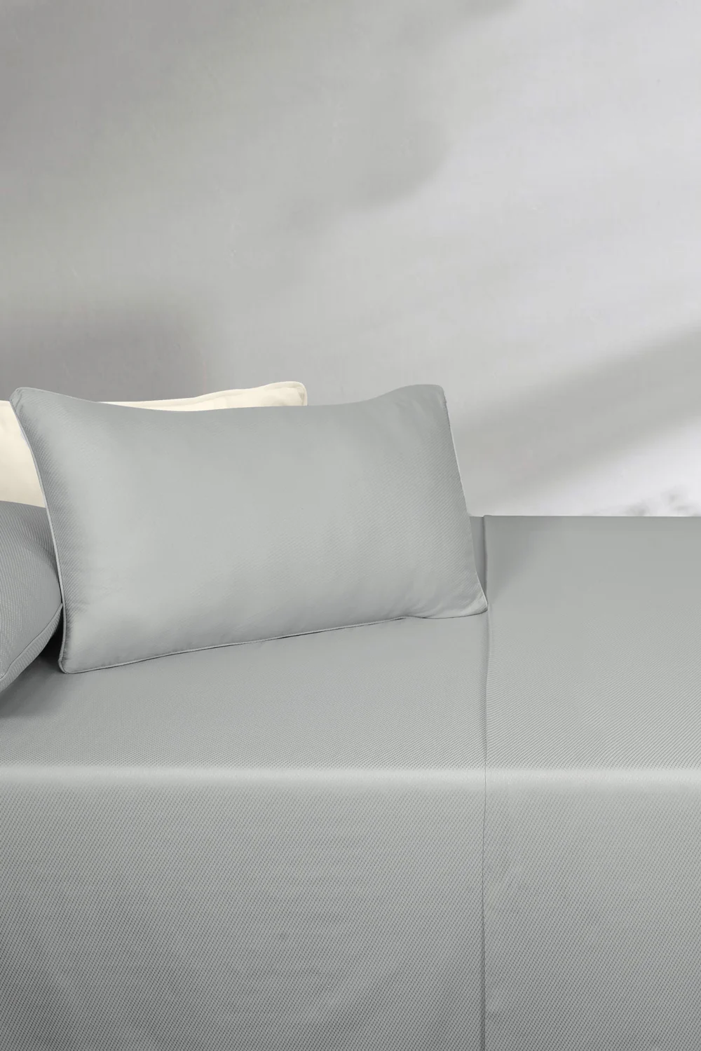 Grey Cube T-225 Bed Sheet Set - Image 3