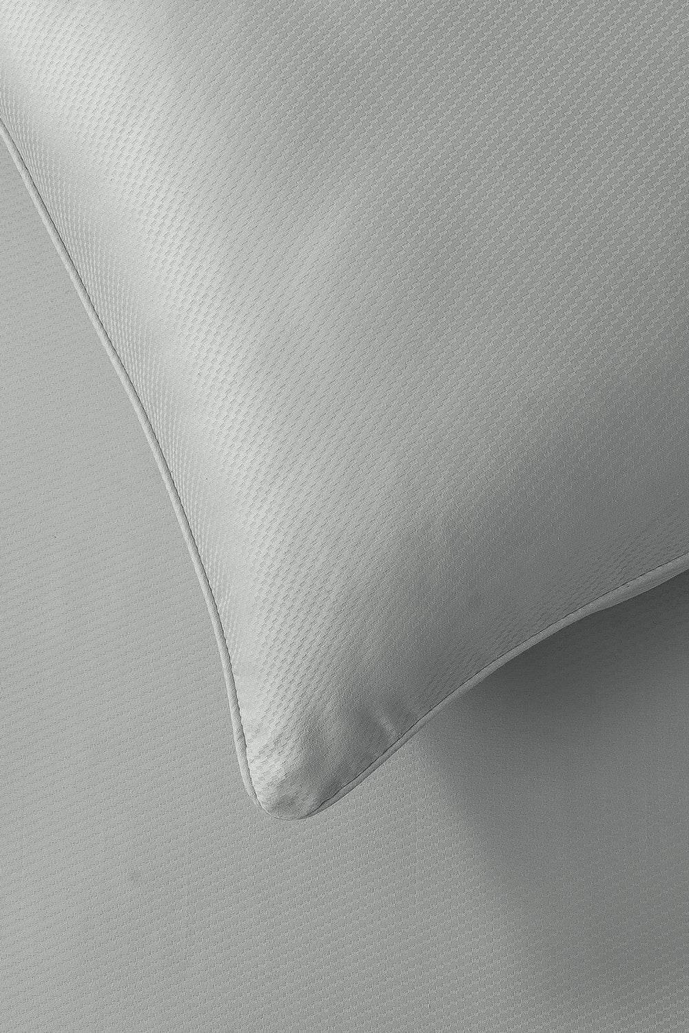 Grey Cube T-225 Bed Sheet Set - Image 4