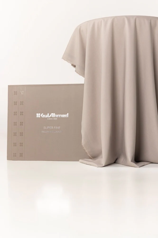 GUL 90 Fresher Unstitched Fabric Blended with Gift Box - Image 23