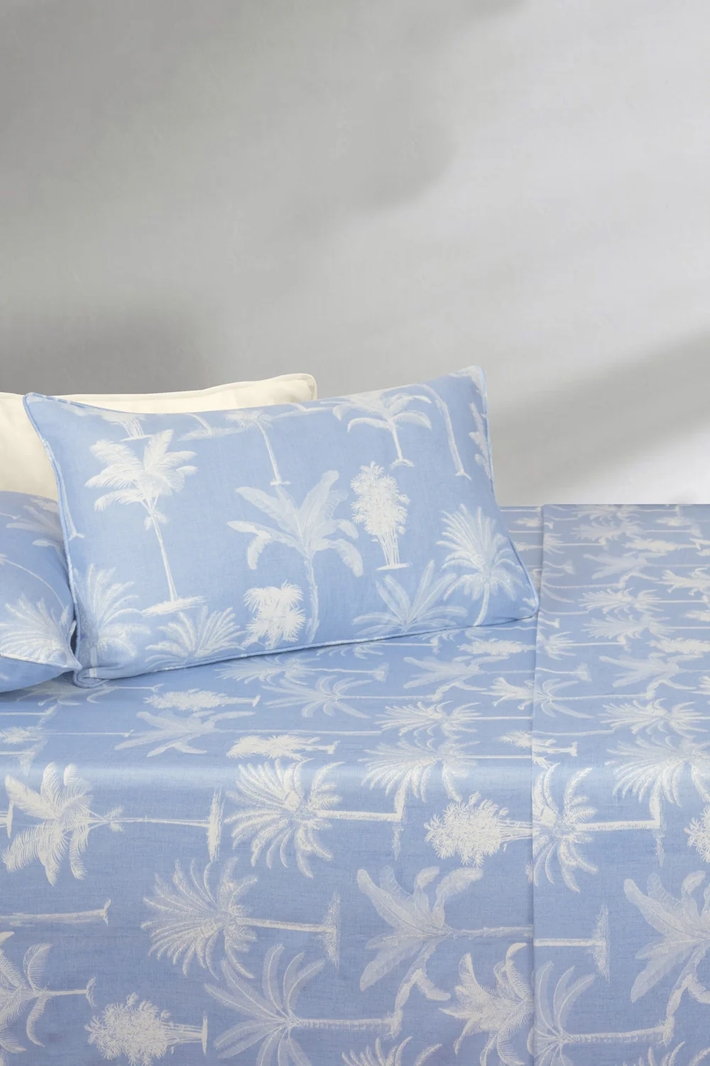 Hawaii T-200 Bed Sheet Set - Image 2