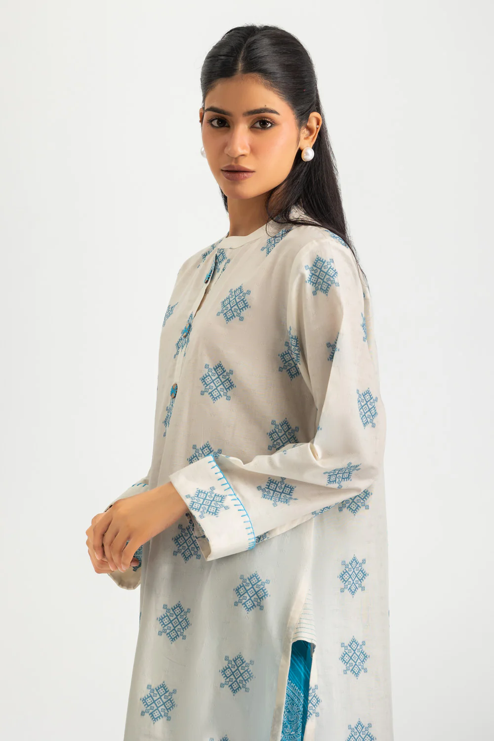 Jacquard Dyed Shirt And Printed Trouser - Image 5