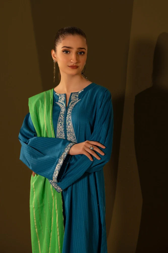 Jacquard Embroidered Shirt And Dupatta - Image 5