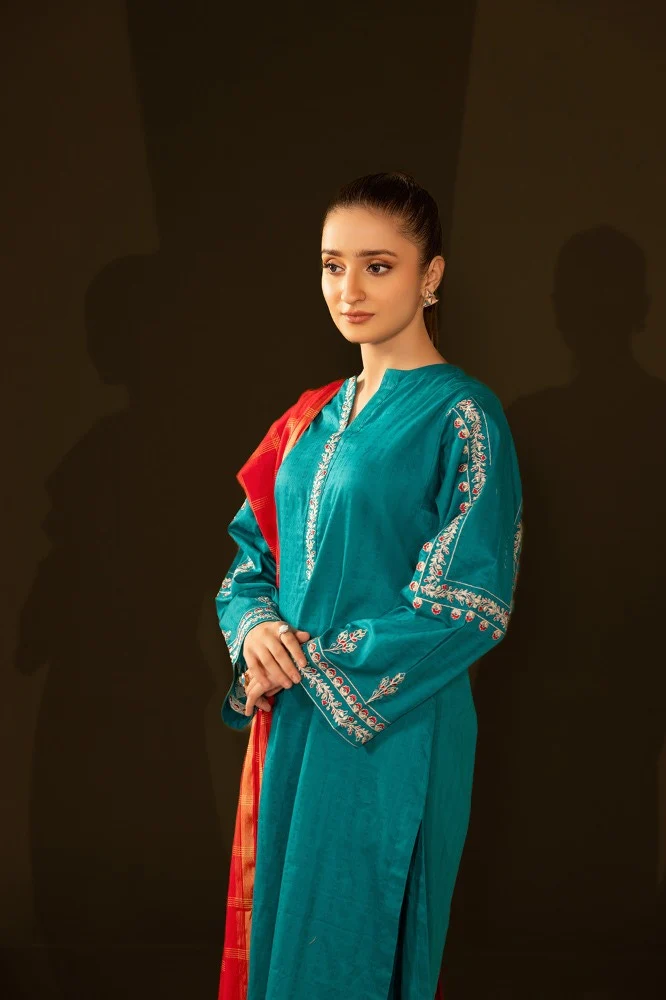 Jacquard Embroidered Shirt And Jacquard Dupatta - Image 5