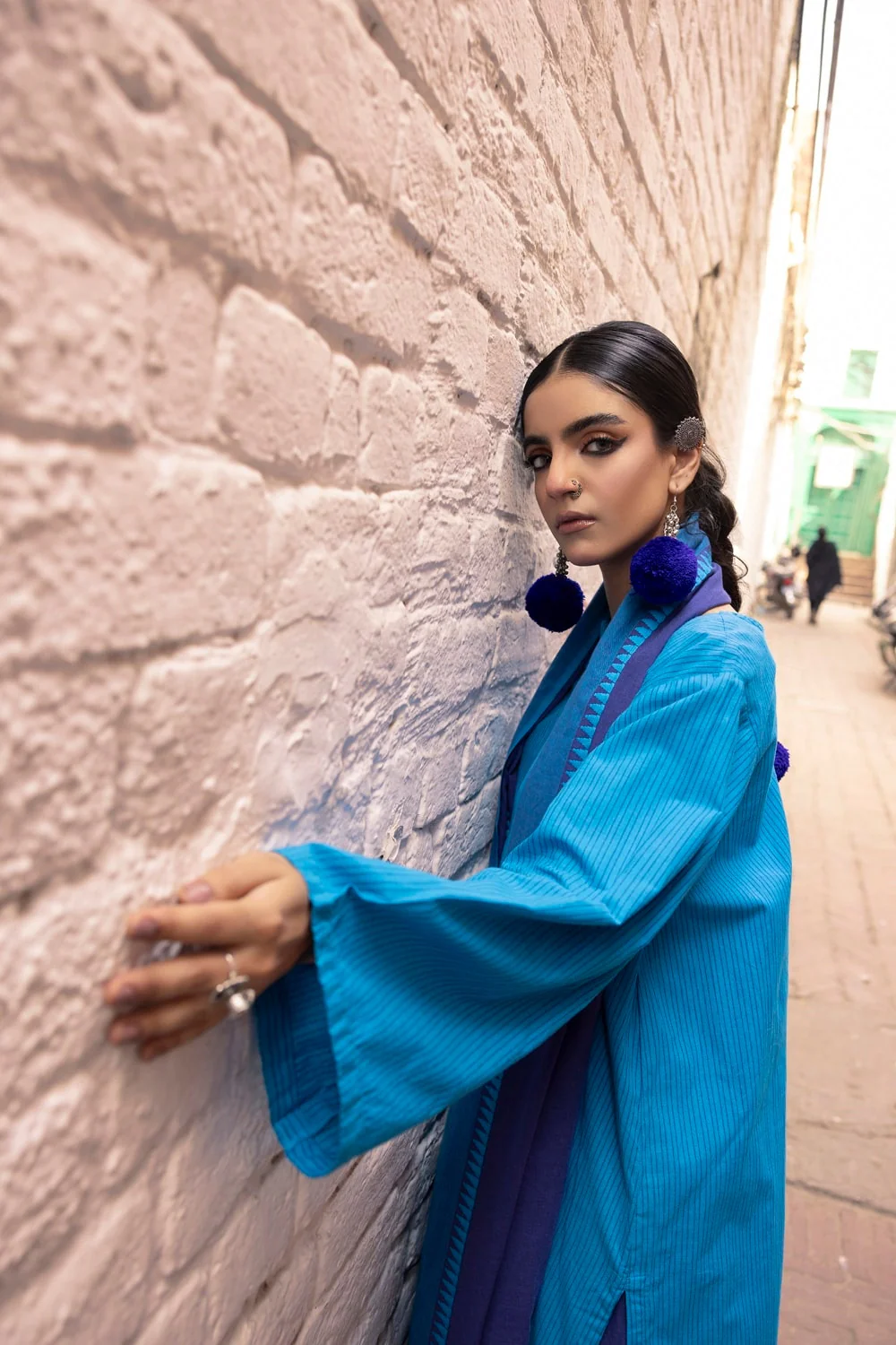 Jacquard Shirt And Trouser With Jacquard Dupatta - Image 4