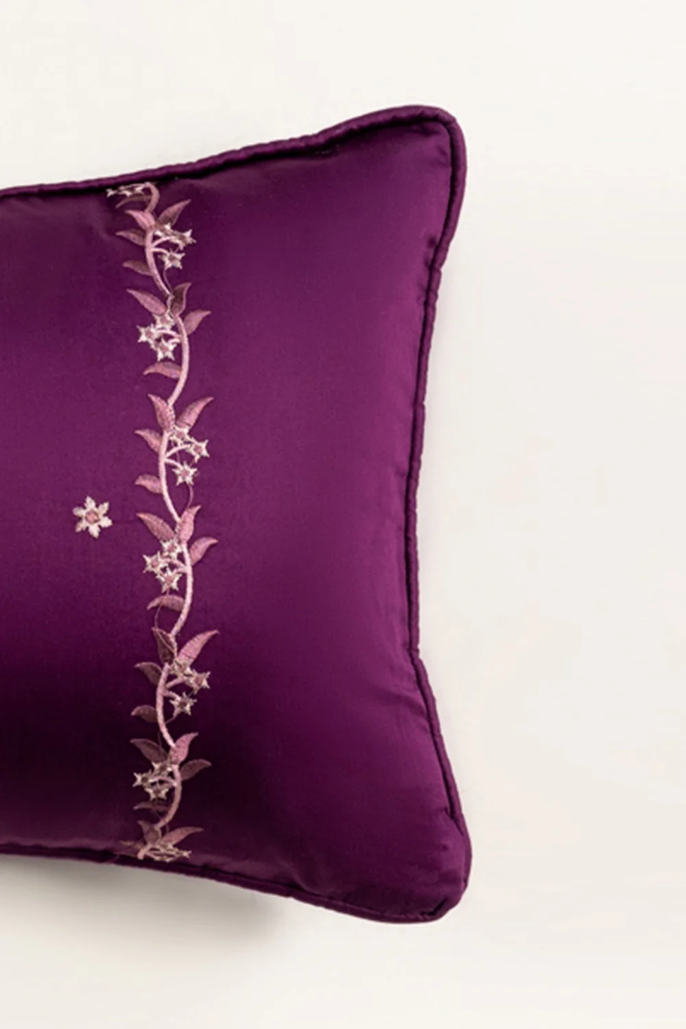 Jewel T-400 Embroidered Deck Cushion Cover - Image 2