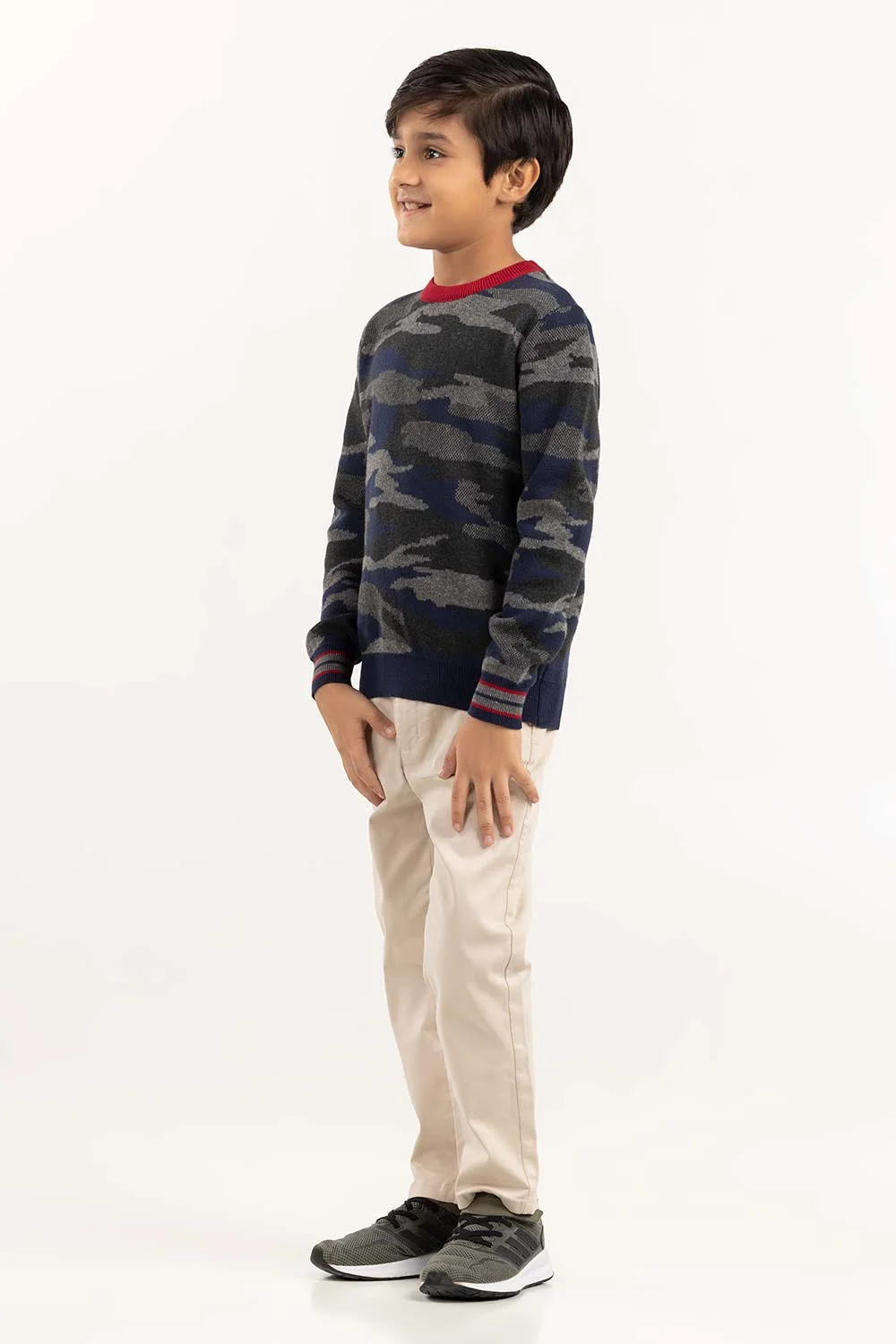 Junior Boy Multi Knit Sweater With A Round Neck - Image 4