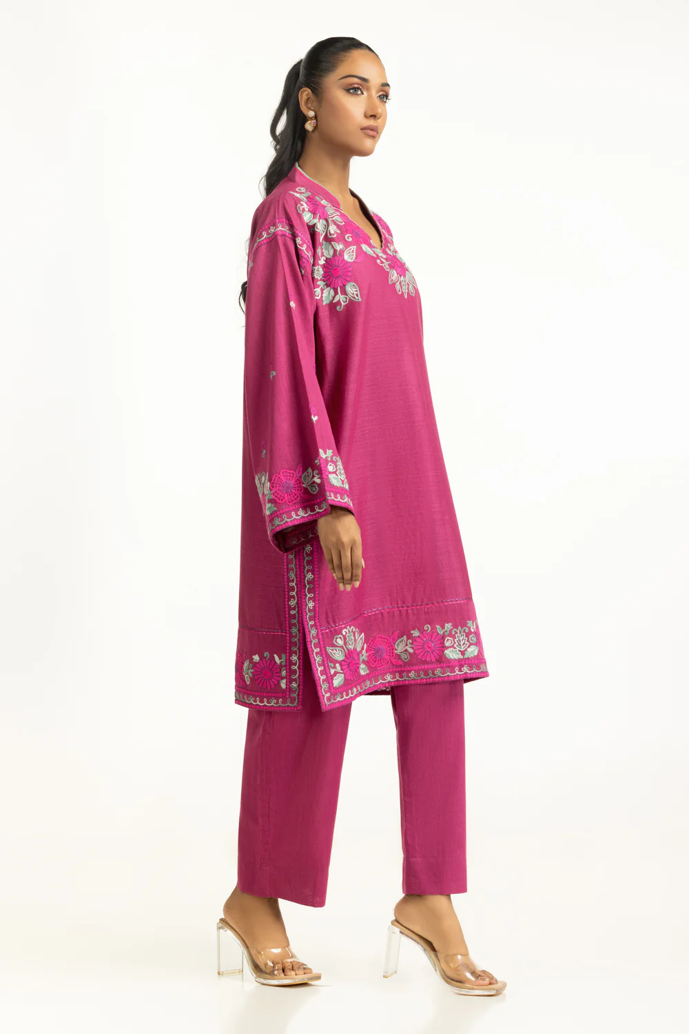 Karandi Embroidered Co-Ord Set - Image 5