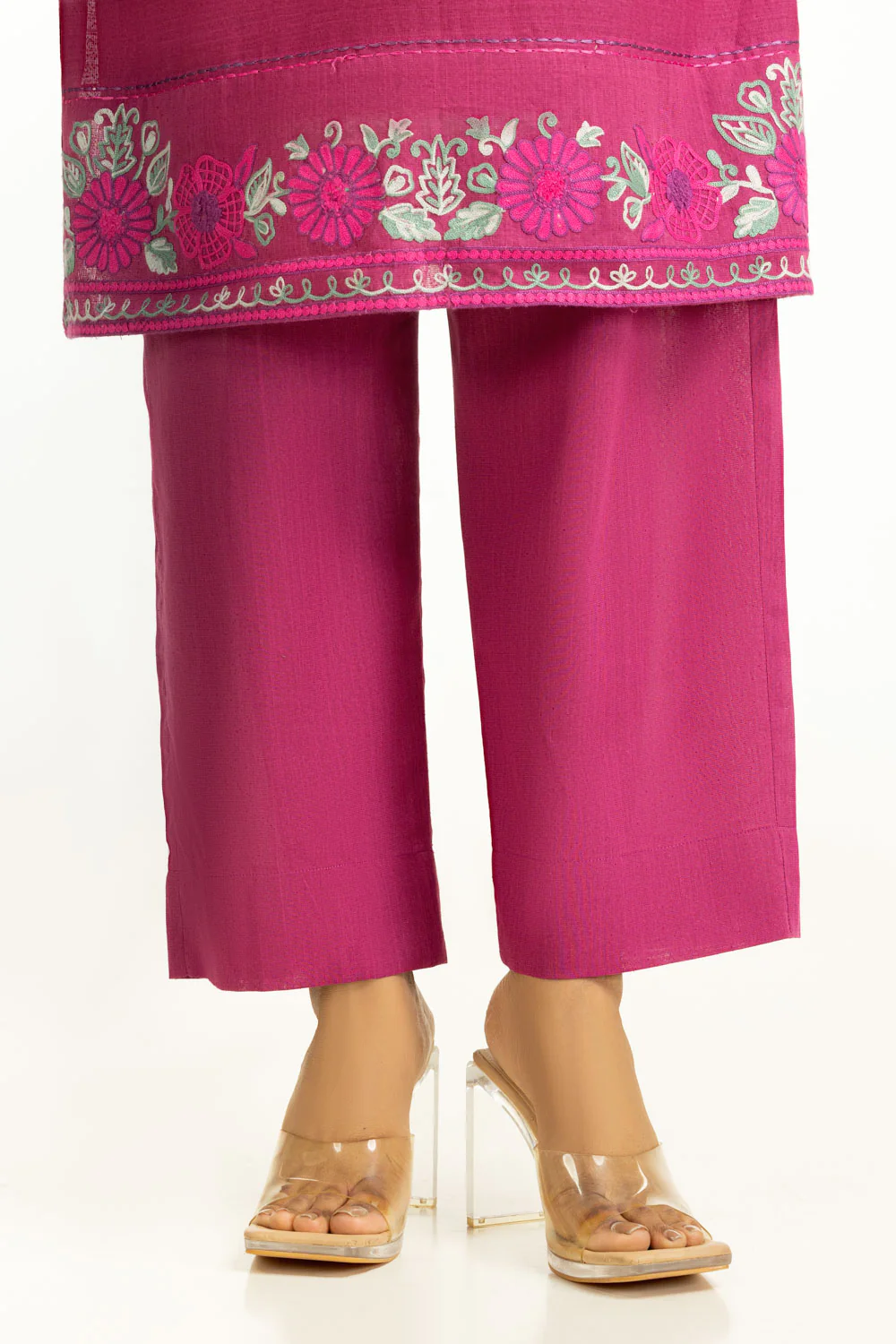 Karandi Embroidered Co-Ord Set - Image 7