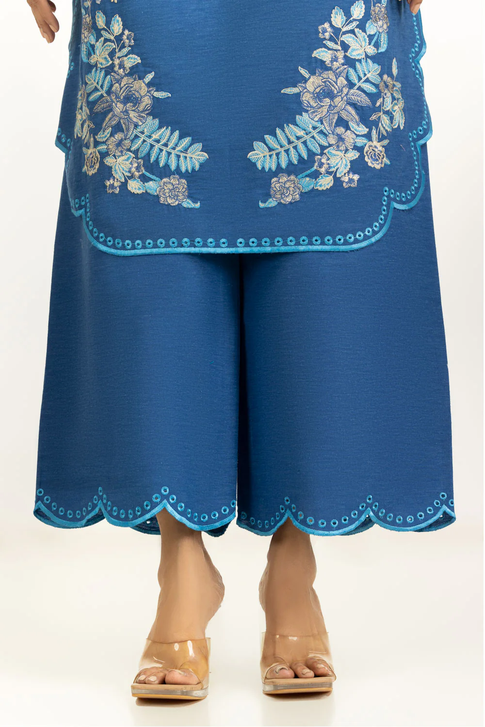 Karandi Embroidered Shirt And Trouser - Image 6