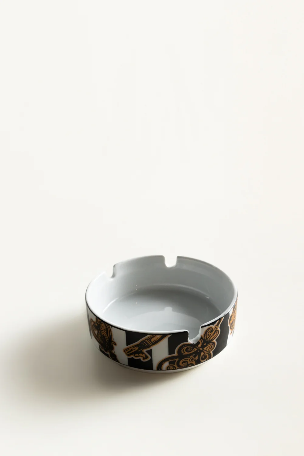 Keys Ash Tray Round - Image 4