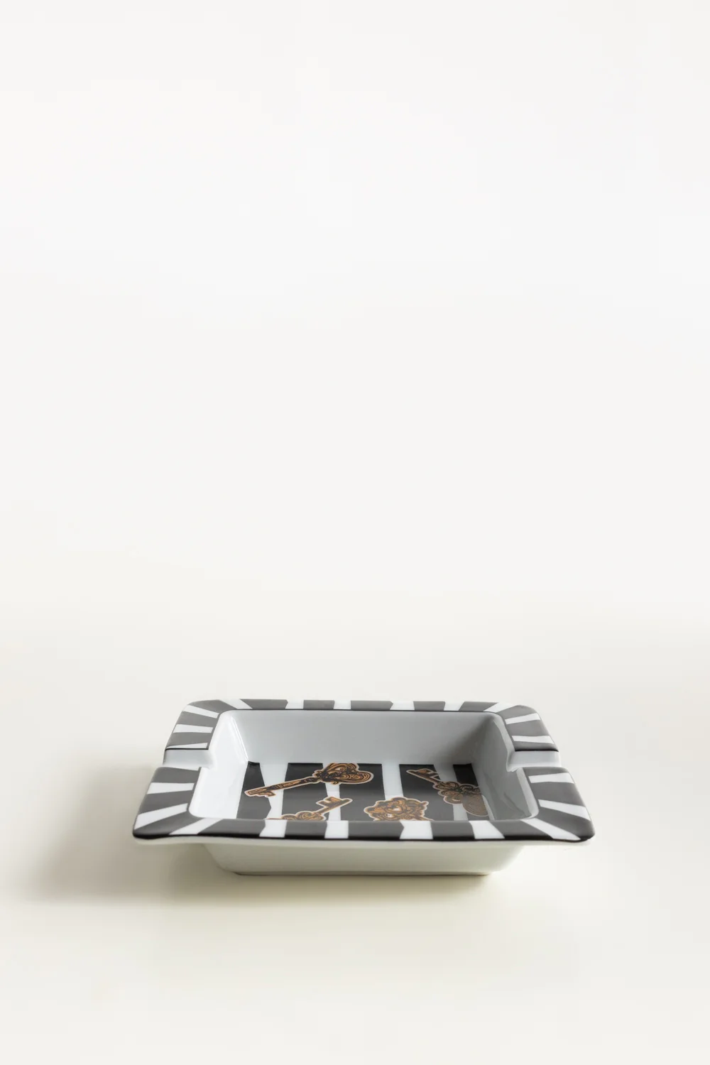 Keys Ash Tray Square - Image 2