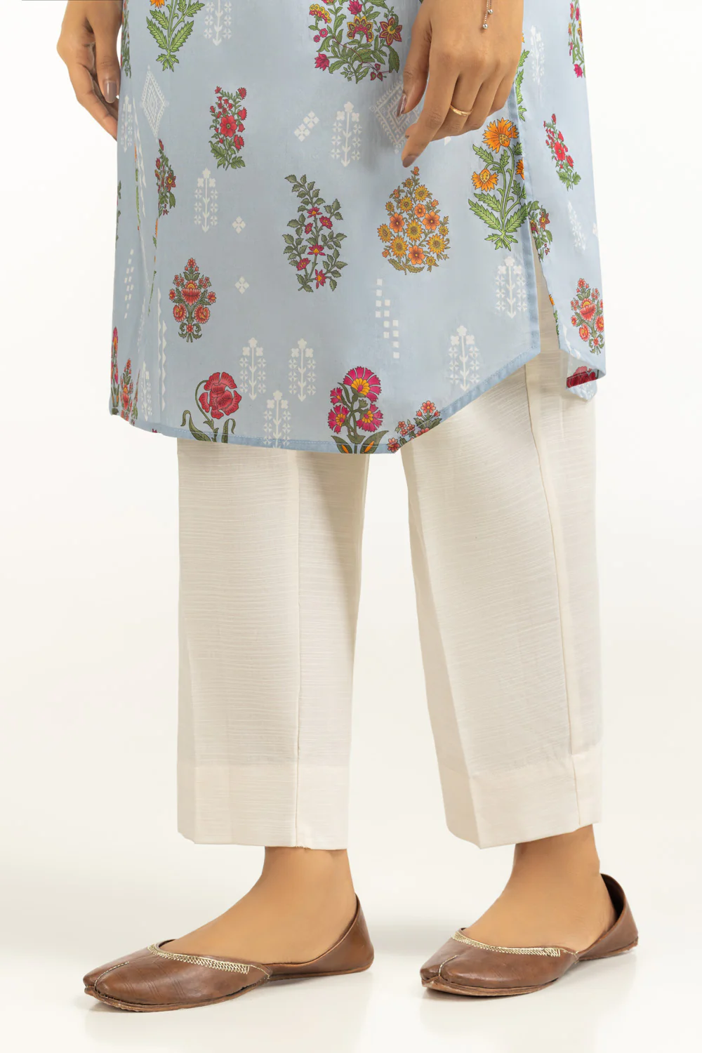 Khaddar Dyed Trouser - Image 3