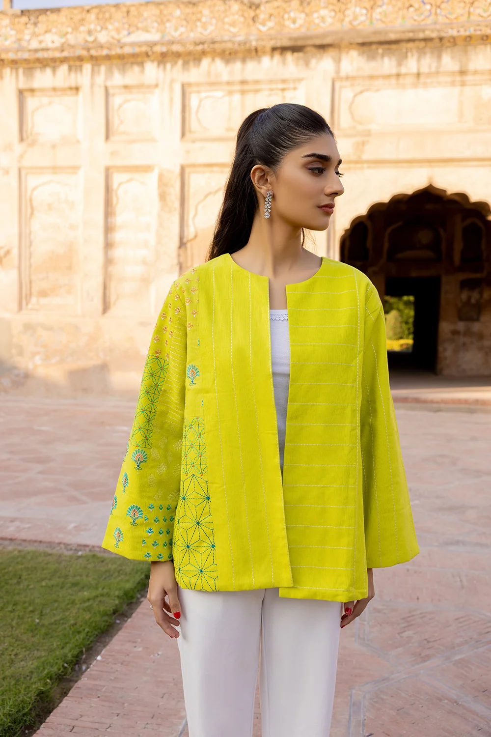 Khaddar Embroidered Crop Jacket - Image 5