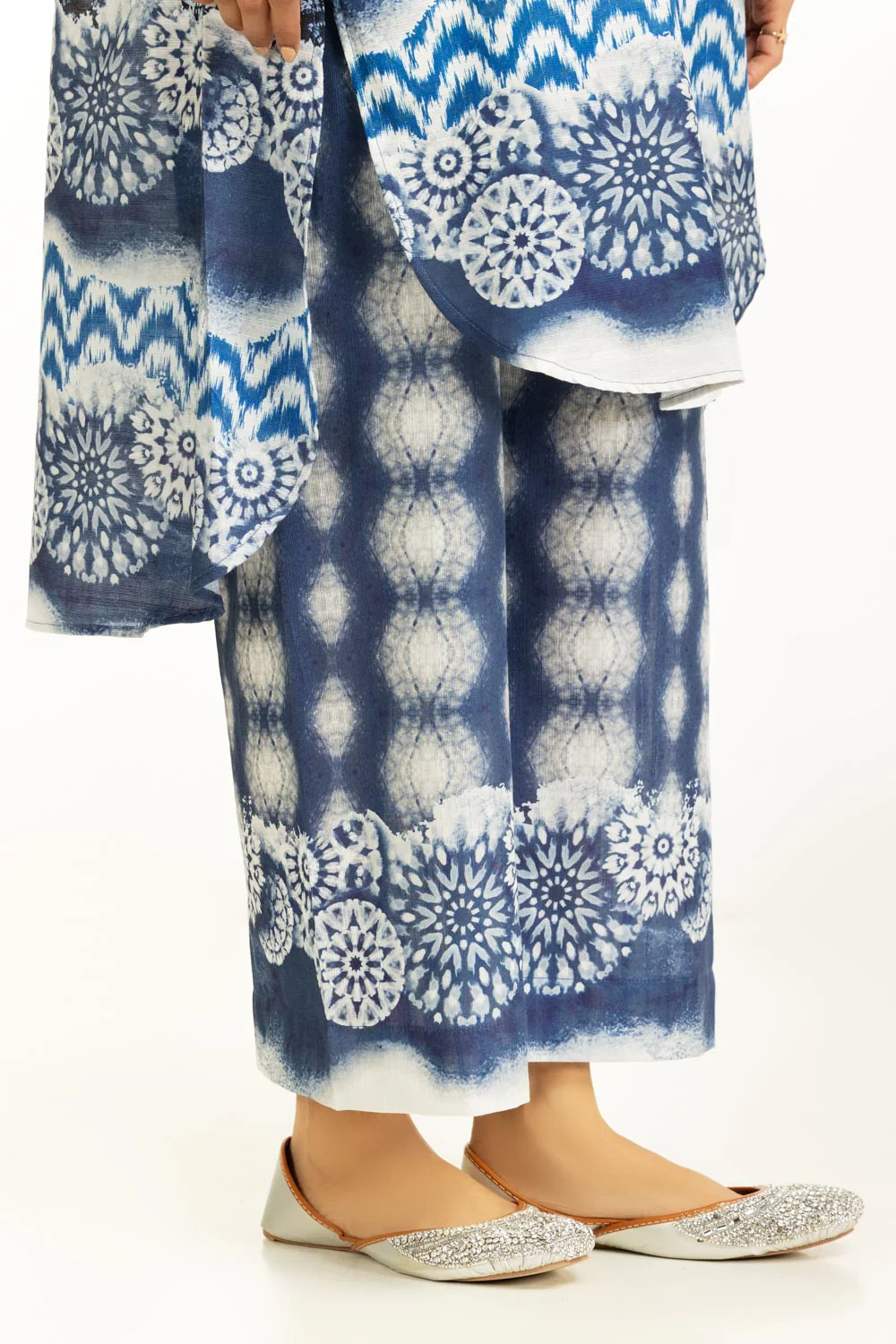 Khaddar Printed Co-Ord Set - Image 6