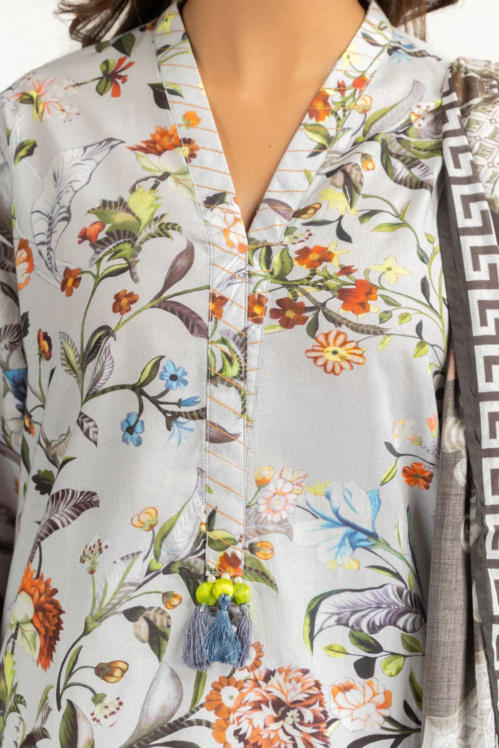 Lawn Printed Shirt And Dupatta - Image 2