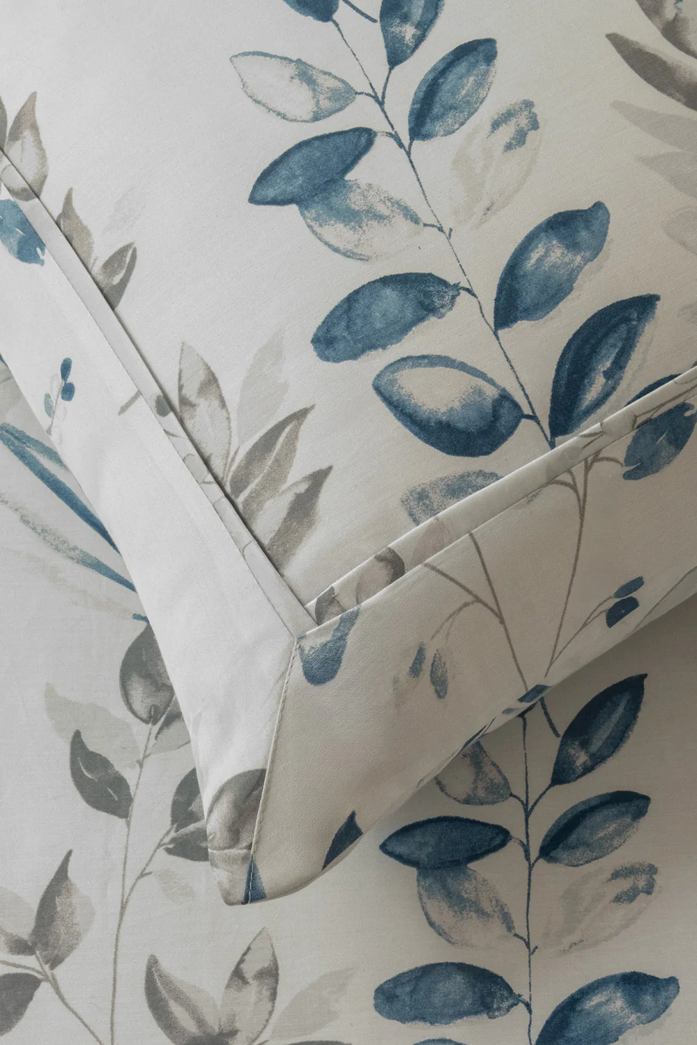 Leaf Imprint T-200 Quilt Cover Set - Image 3