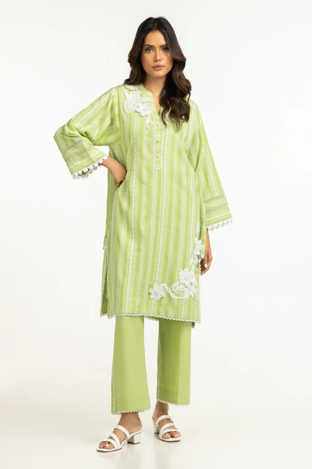 Leno Kara Embellished Co-Ord Set - Image 3