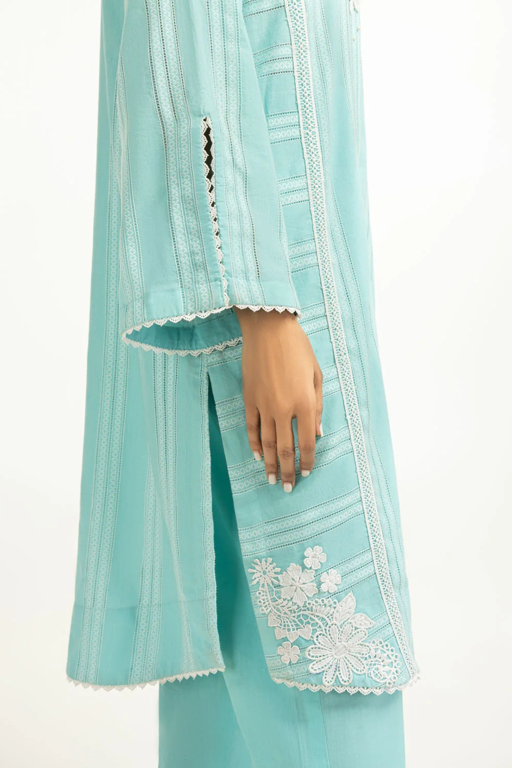 Leno Kara Embellished Co-Ord Set - Image 5