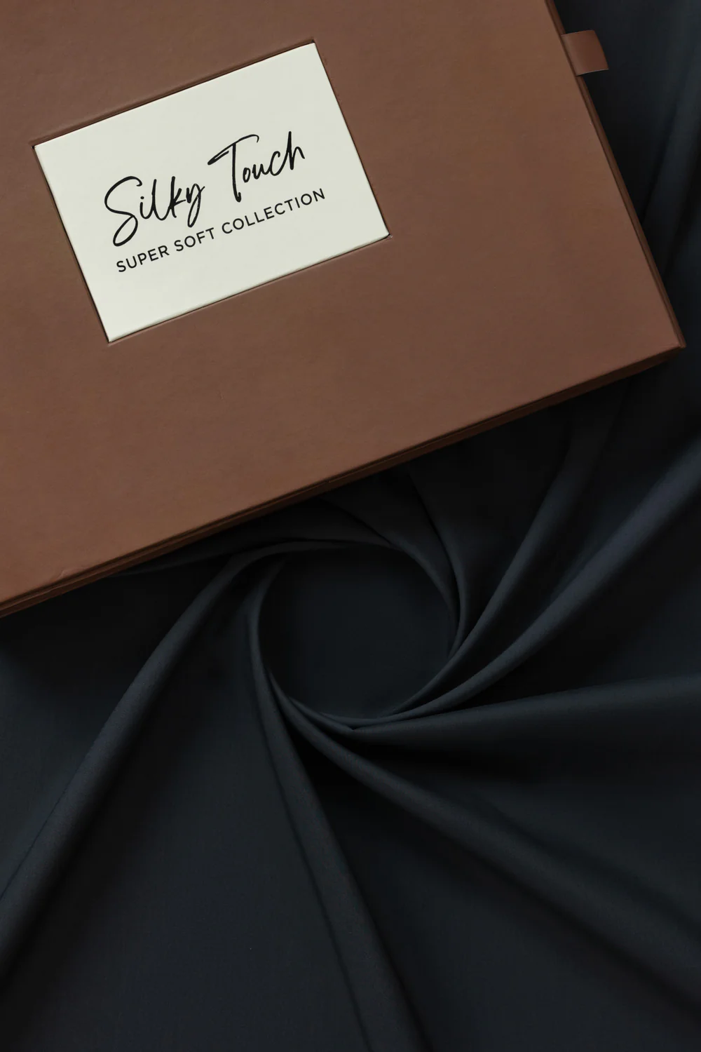 Libas e Mashriq Unstitched Fabric Cotton with Gift Box - Image 66