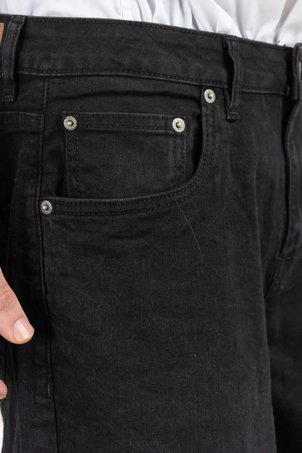 Loose Fit Jeans - Image 5