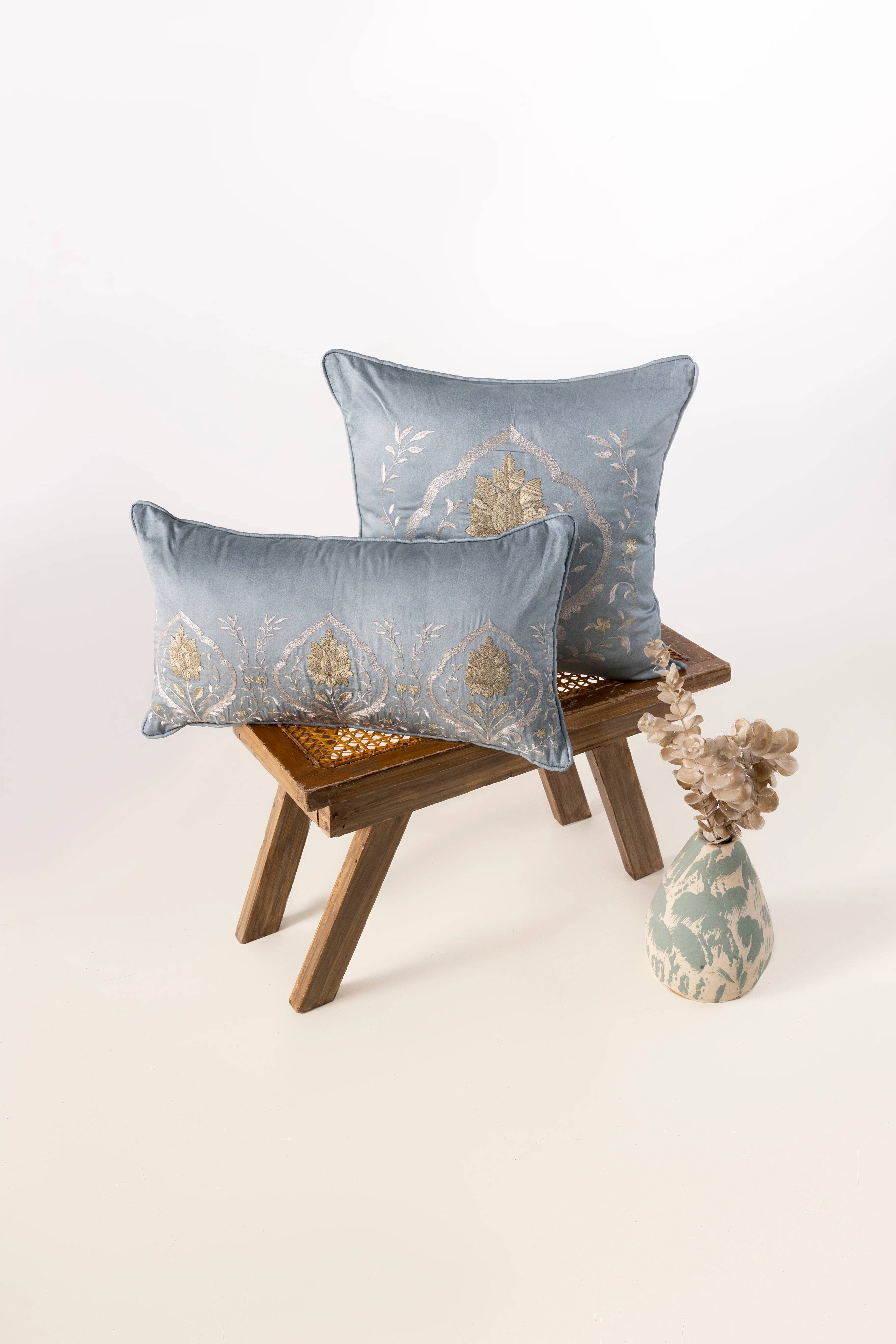 Indus Valley Cotton Lumiere Damask Deck Cushion Cover - Image 3