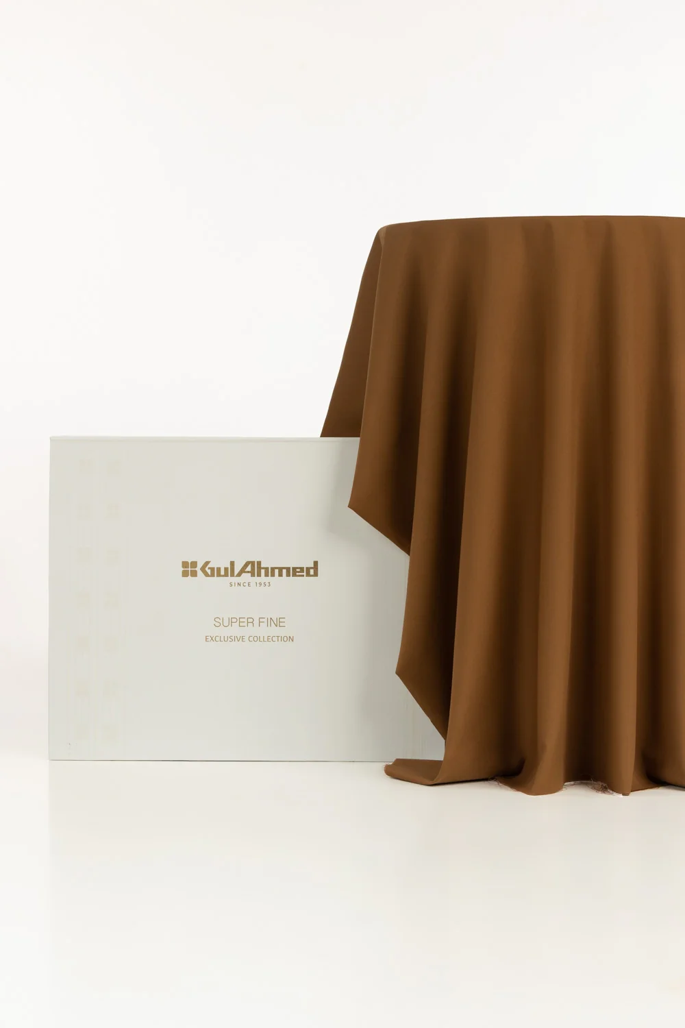 Luquia Unstitched Fabric Blended with Gift Box - Image 35