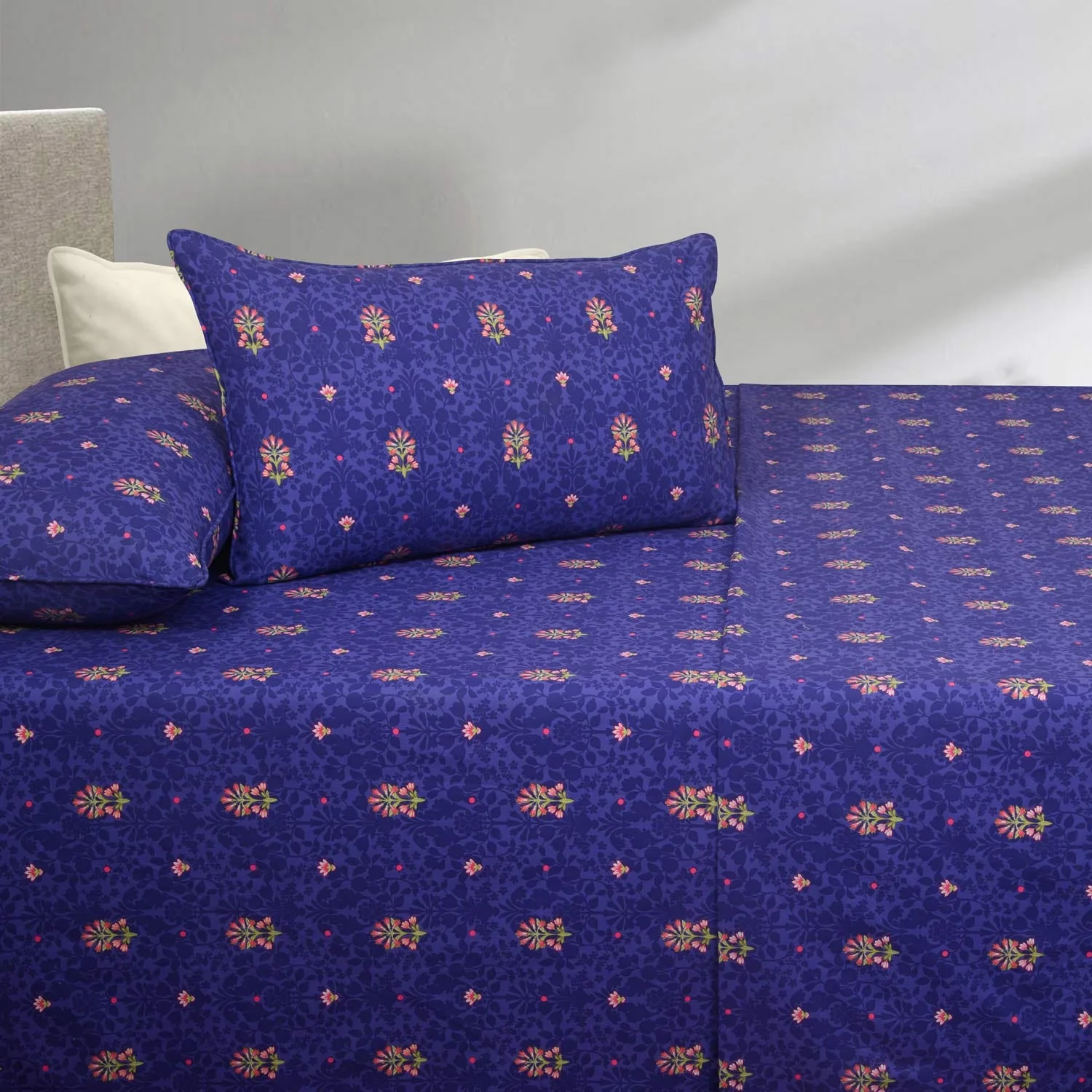 Lush Garden T-150 Bed Sheet Set - Image 2