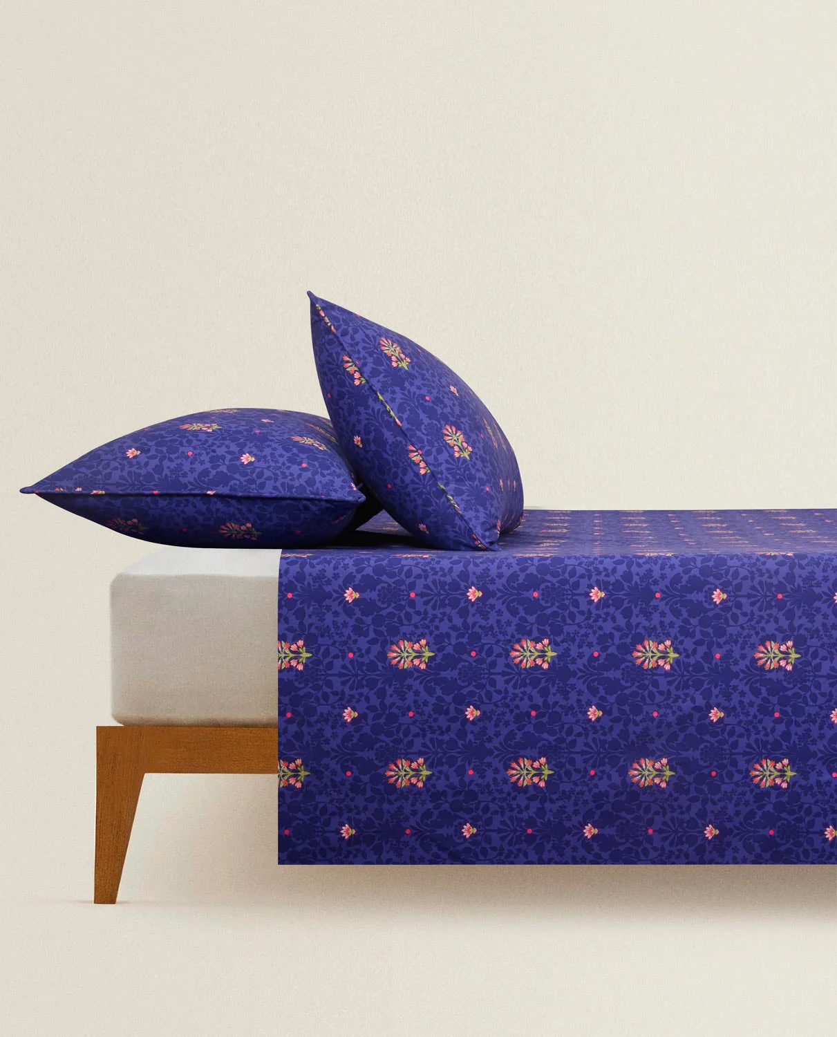 Lush Garden T-150 Bed Sheet Set - Image 3