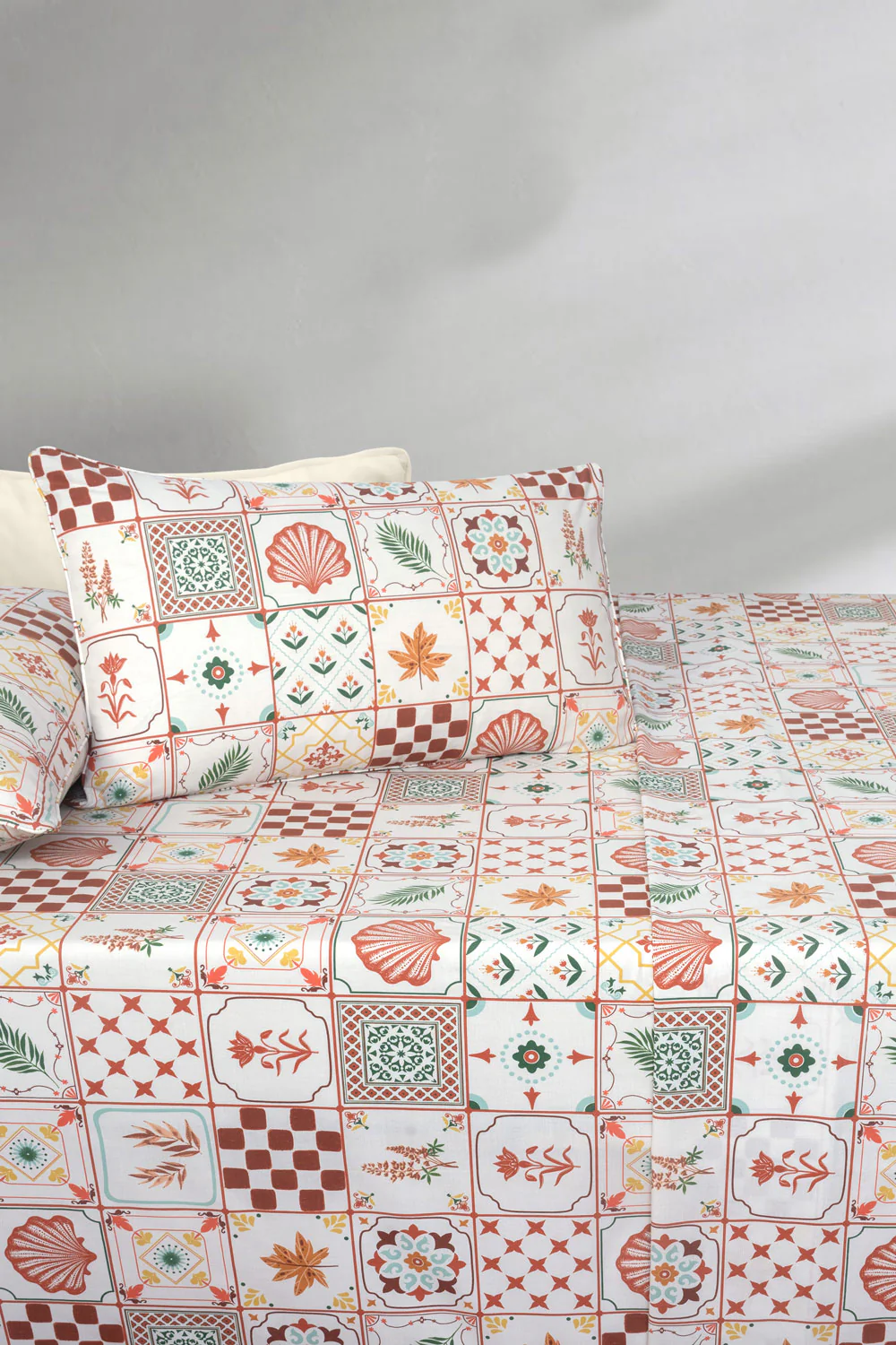 Marine Tiles T-150 Bed Sheet Set - Image 2