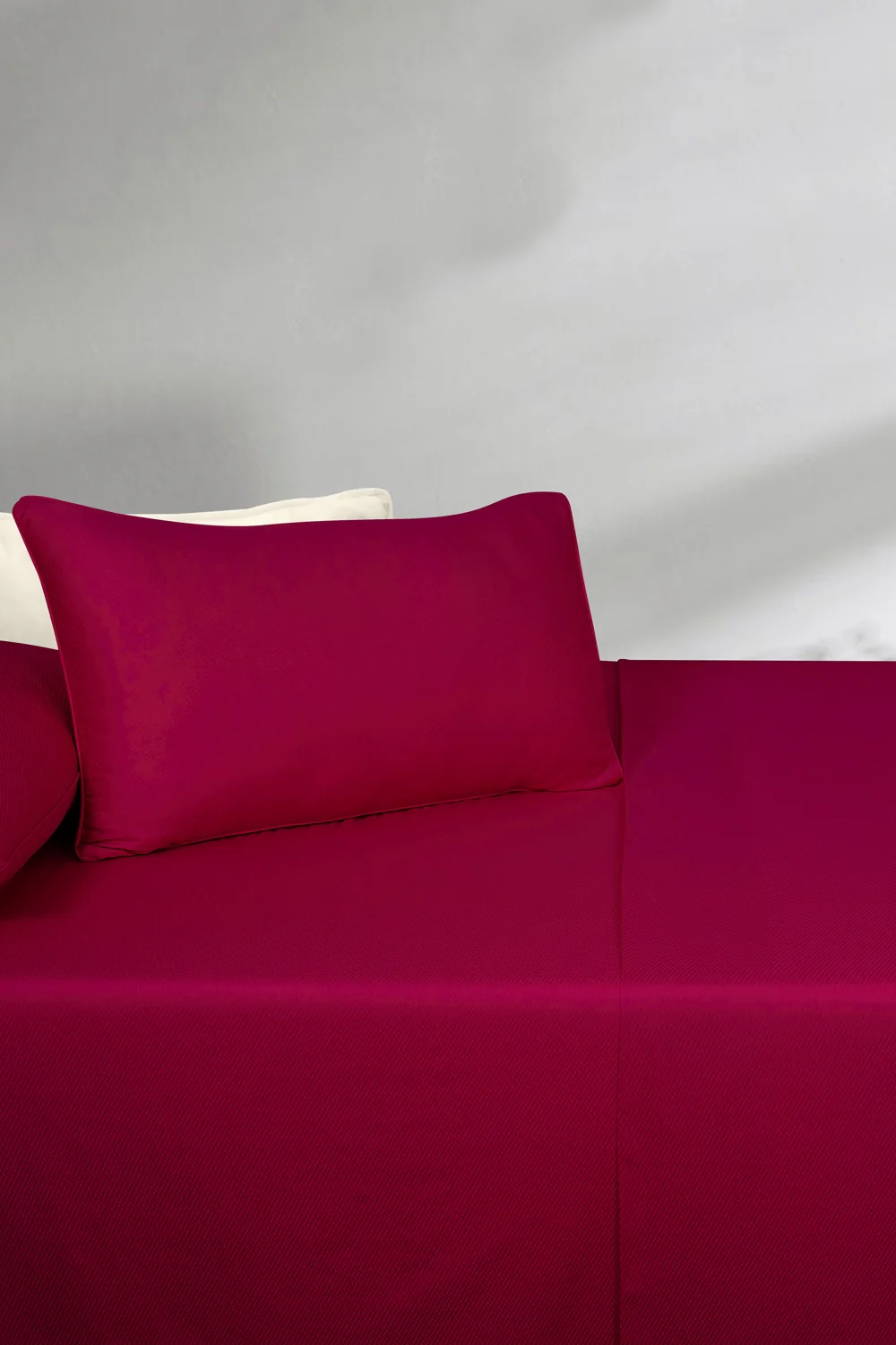 Maroon Cube T-225 Bed Sheet Set - Image 3