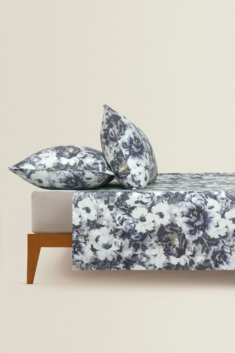 Meadow Mist T-200 Bed Sheet Set - Image 3