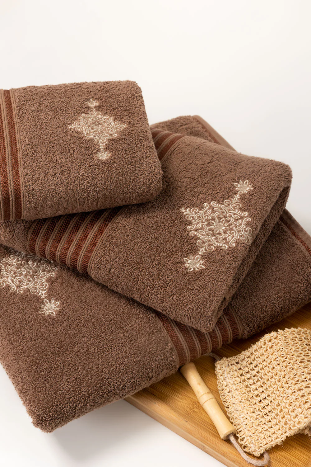 Mocha Brown 3 piece Embroidered Towel Set - Image 3