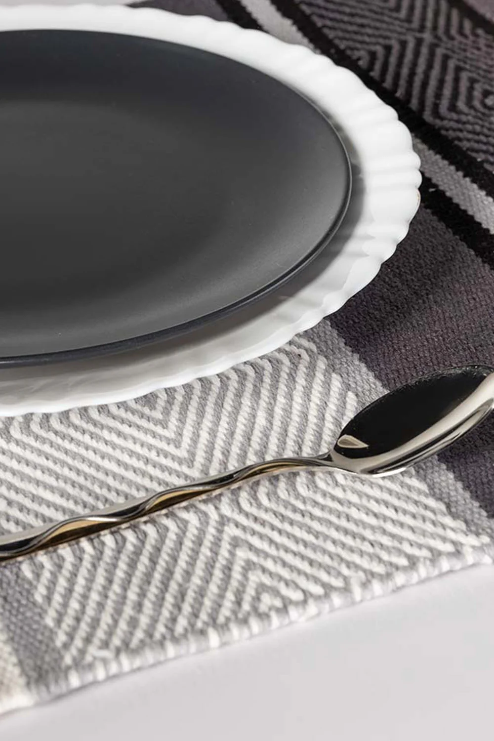 Monochrome Woven Place Mat - Image 2